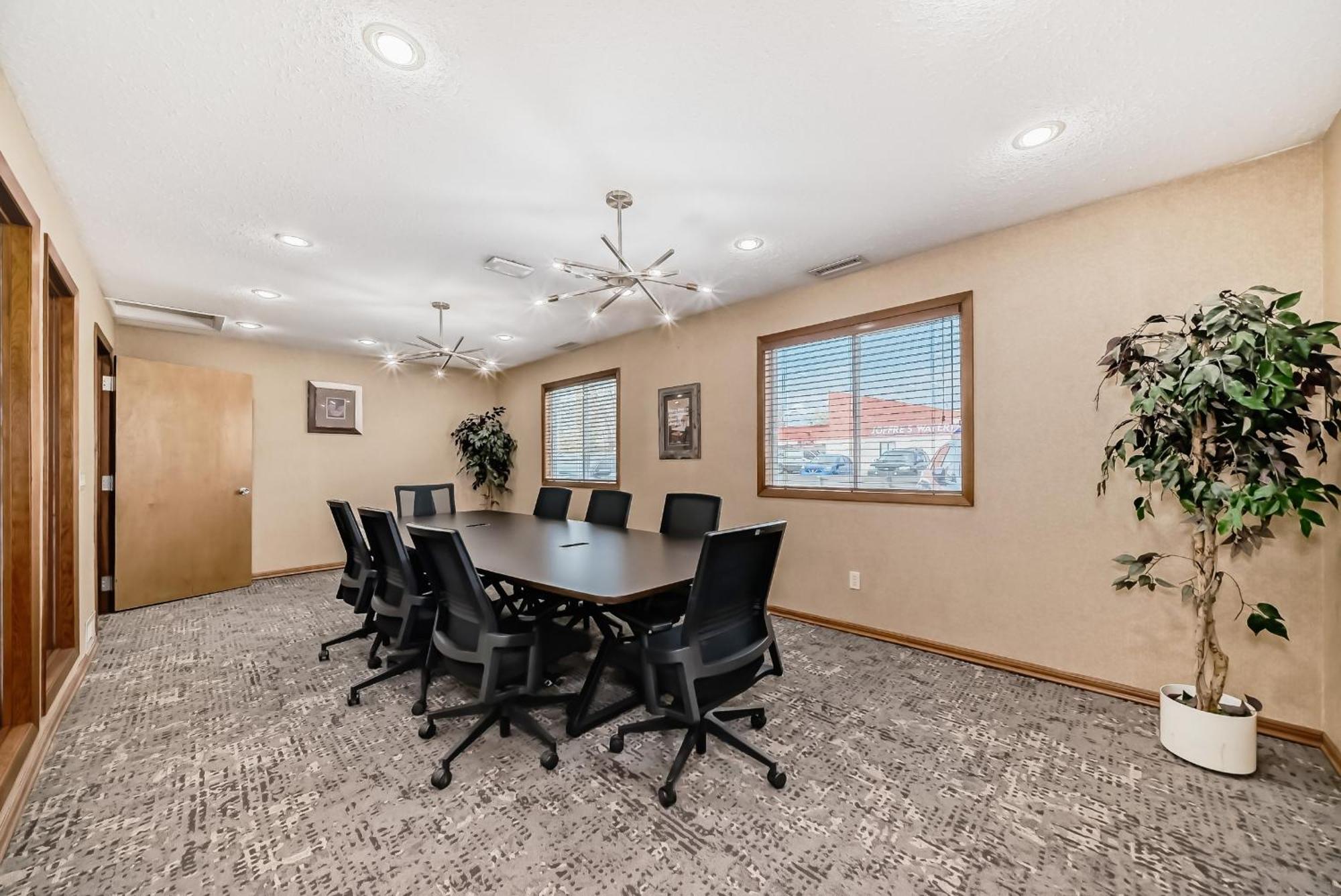 Stony Plain Inn & Suites Εξωτερικό φωτογραφία
