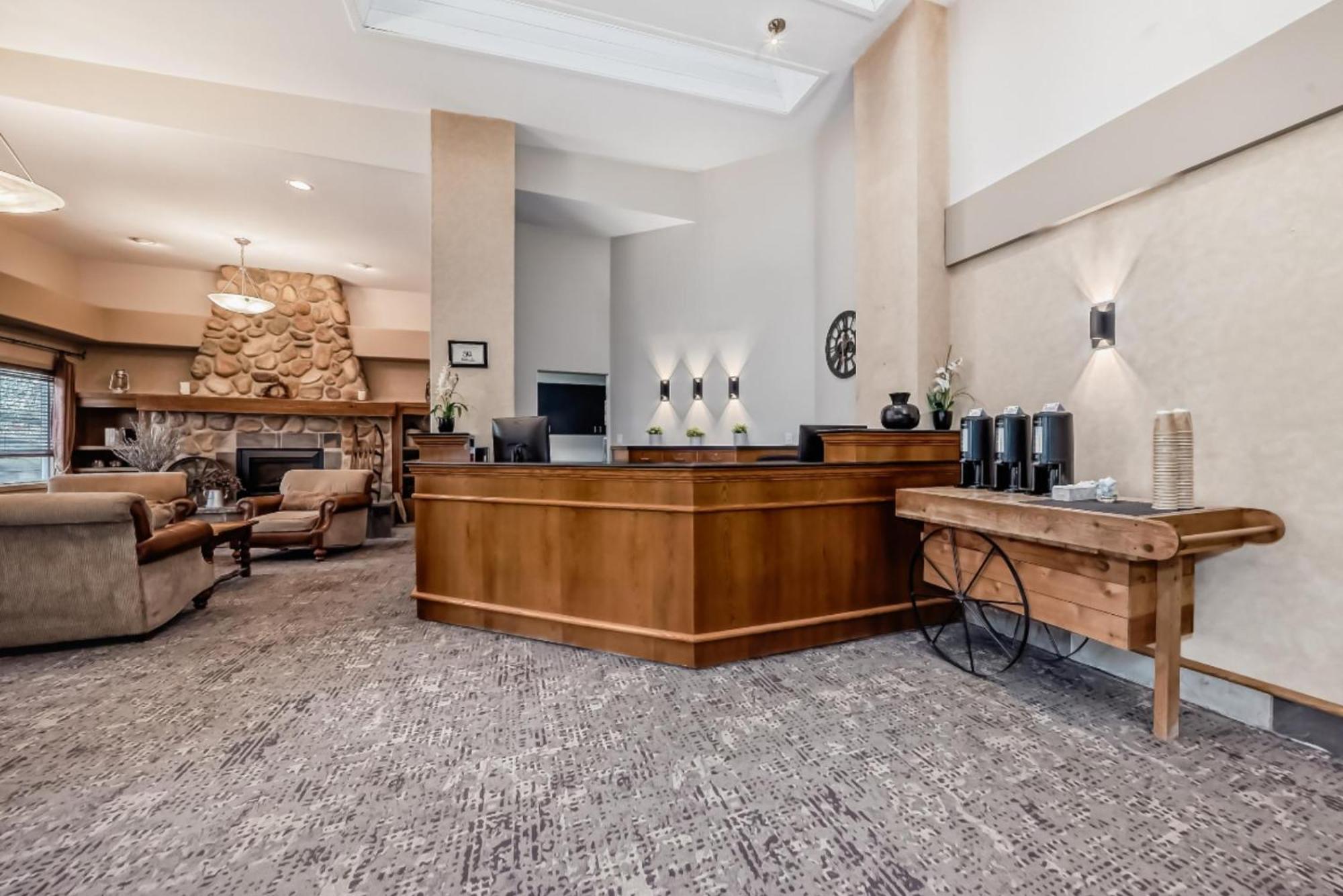 Stony Plain Inn & Suites Εξωτερικό φωτογραφία